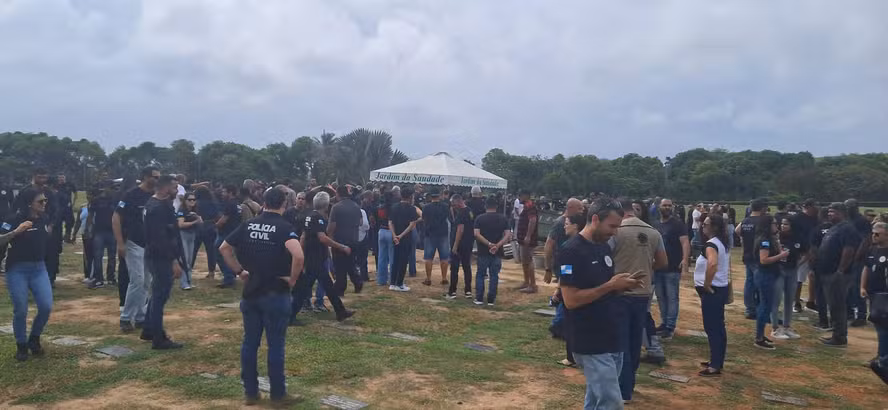 Enterro do policial civil Rodrigo Vasconcellos Nascimento