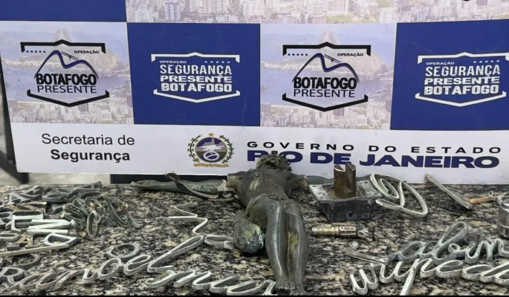 Furto em cemitério de Botafogo