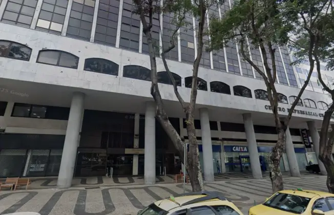 Prédio diplomático desativado no Rio