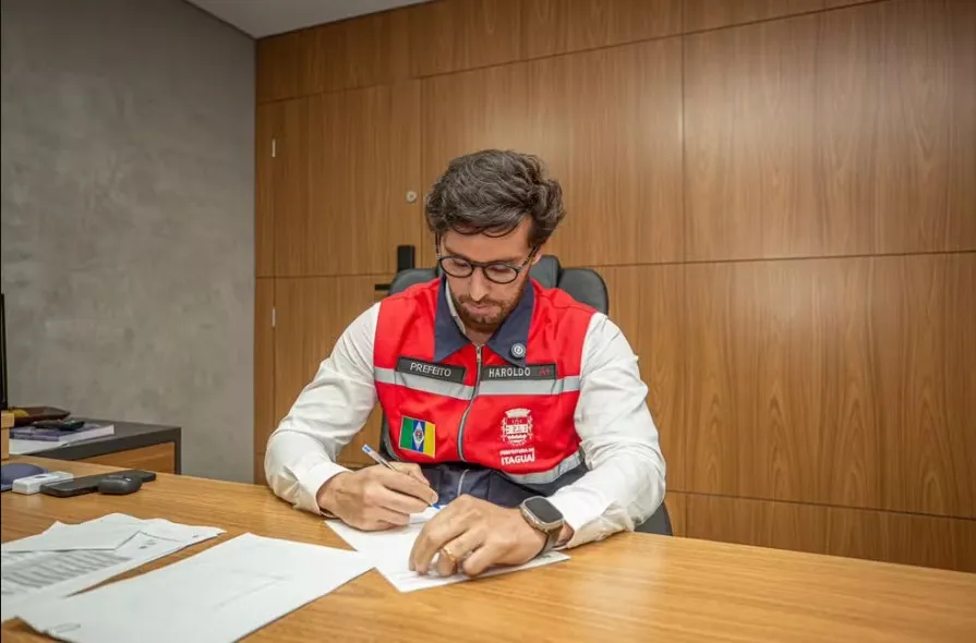 Haroldinho retoma prefeitura de Itaguaí