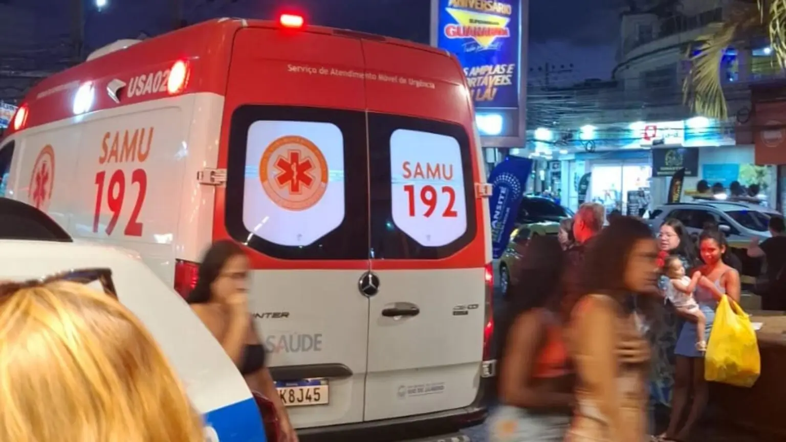 Homem baleado em Madureira pode ter sido vítima de bala perdida