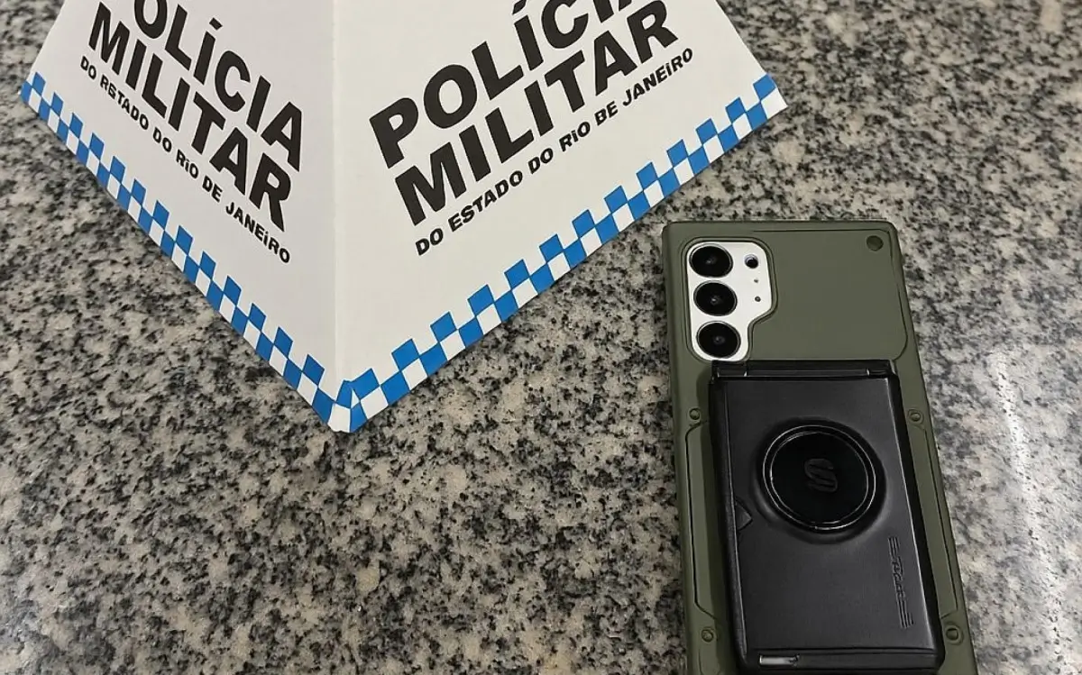Celular de turista canadense foi recuperado na Cinelândia