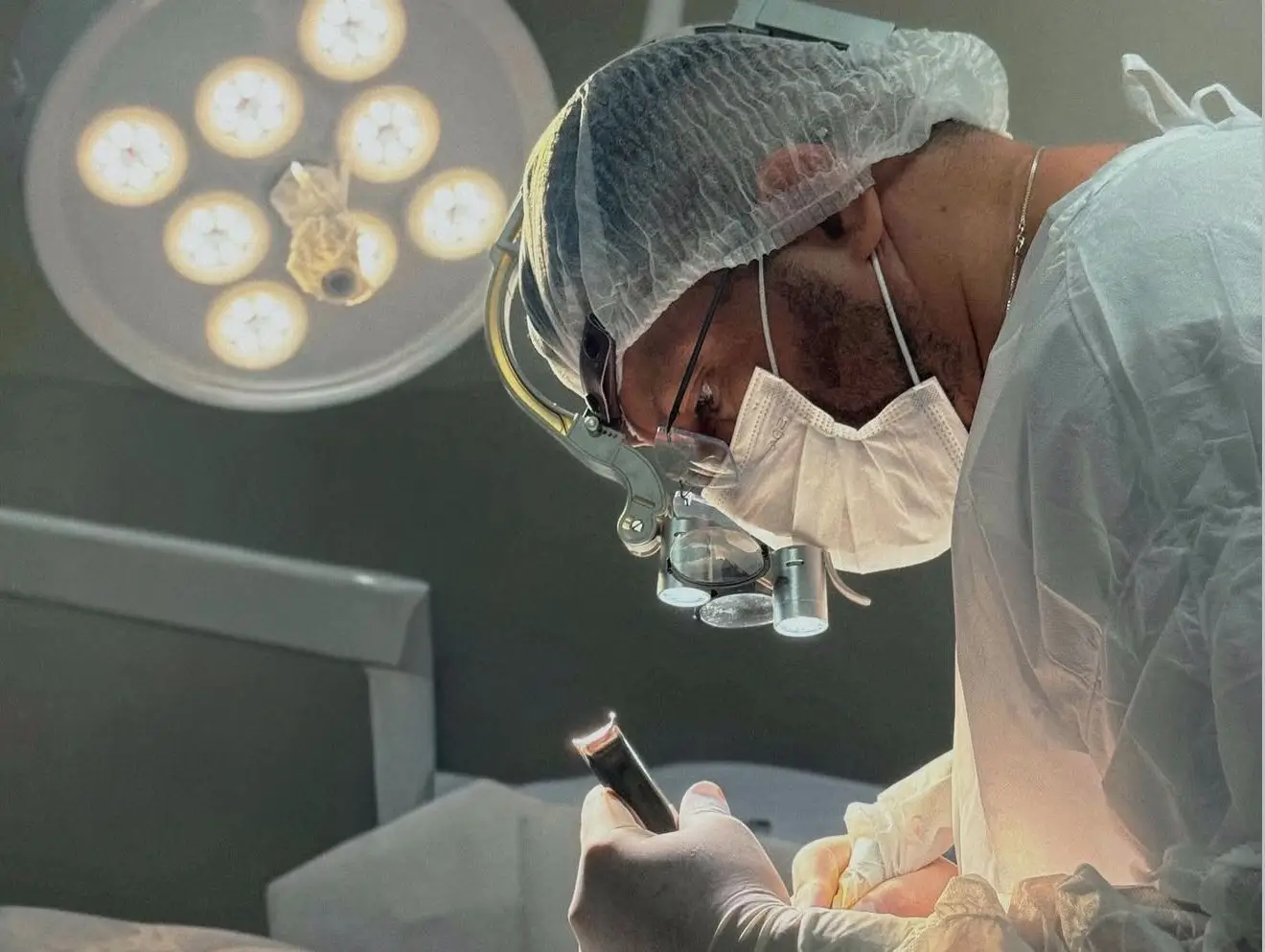 implantes dentários