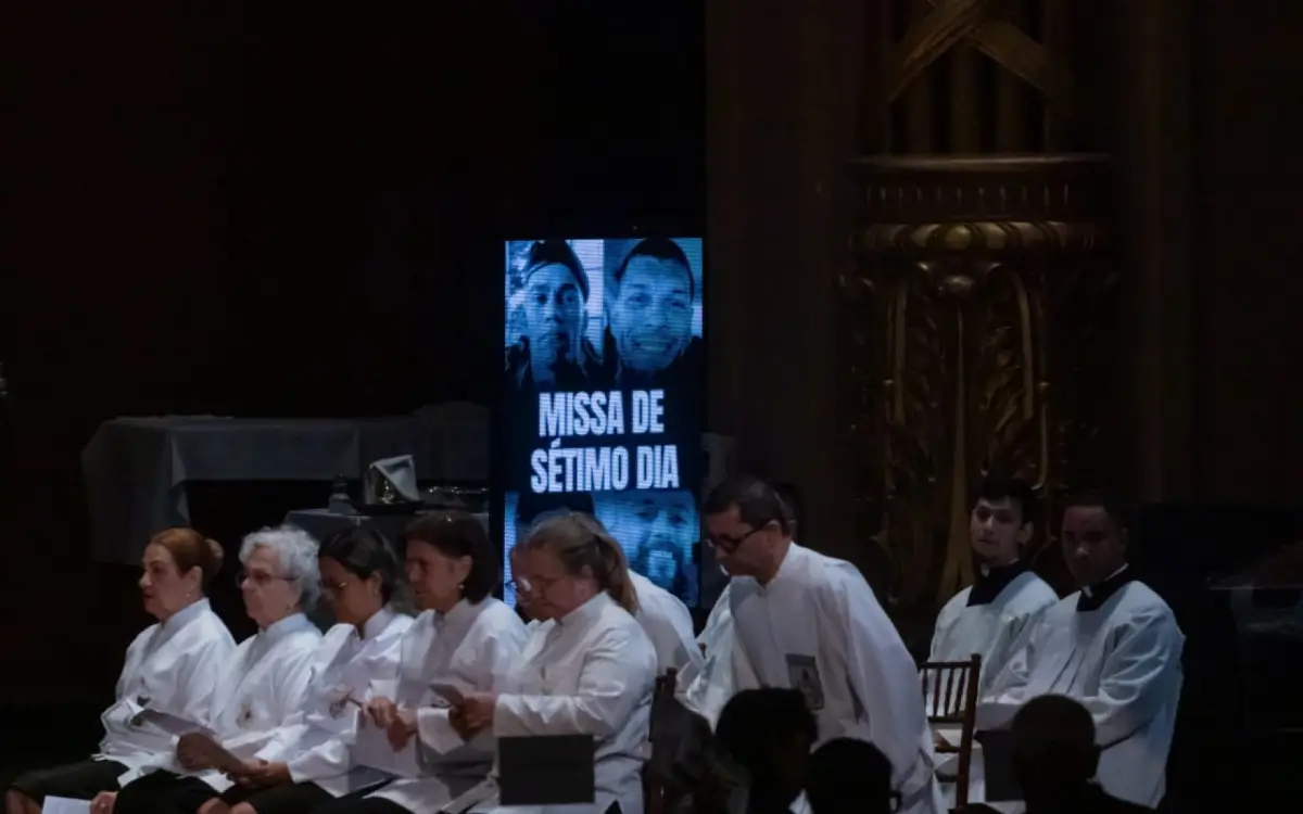 missa de sétimo dia dos policiais mortos em megaoperação no Rio