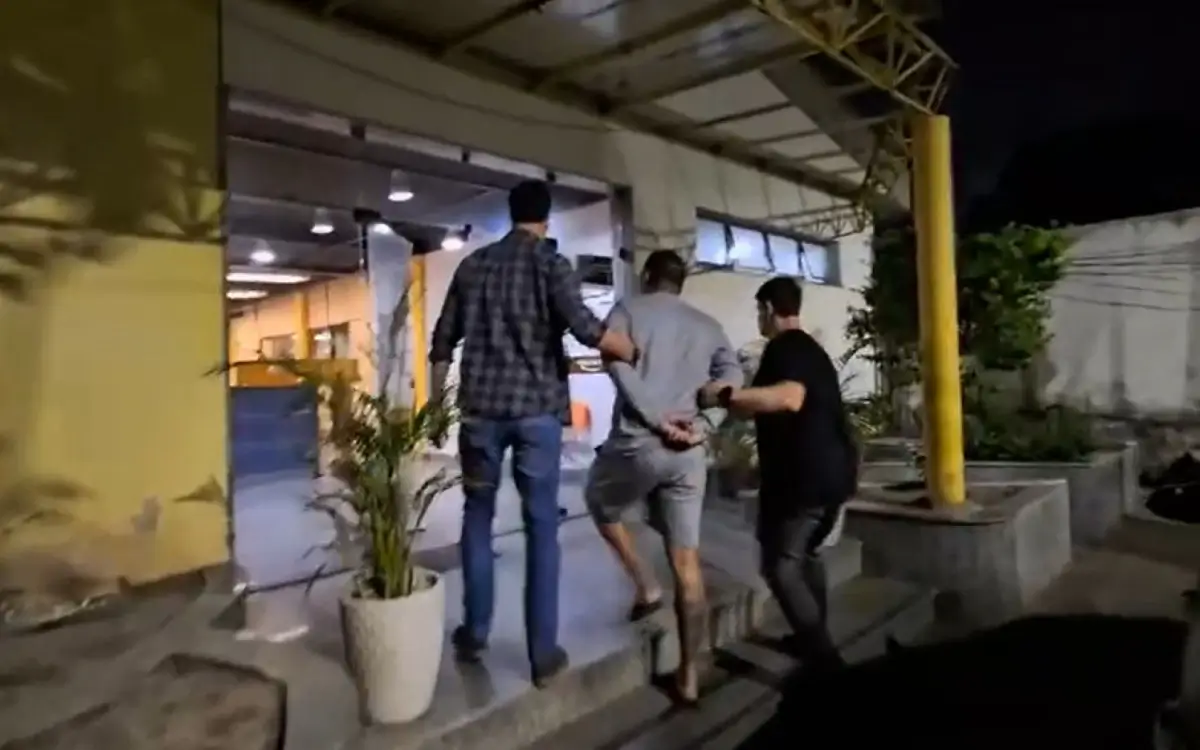 Homem foi levado para a 24ª DP (Piedade)