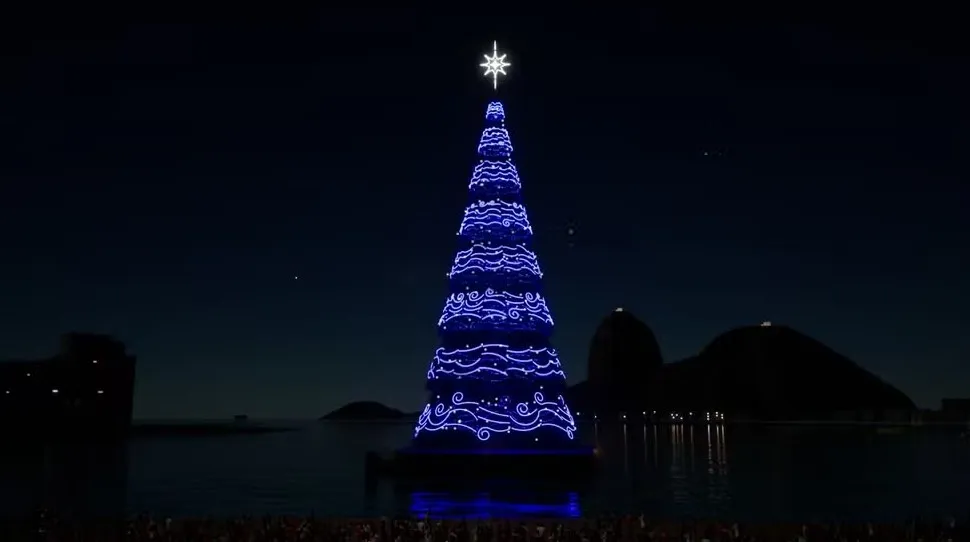 árvore de Natal na Enseada de Botafogo