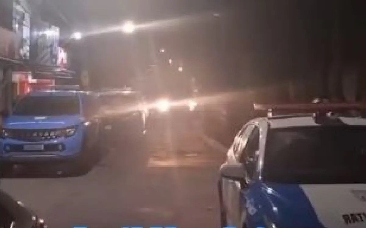 PMs foram atacados a tiros na comunidade Beira Rio, no Recreio