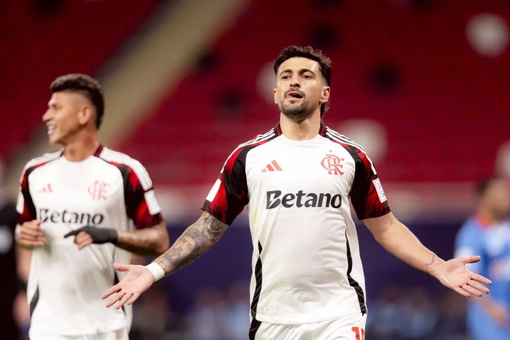 Arrascaeta decide
