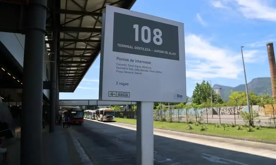 Baia da linha 108