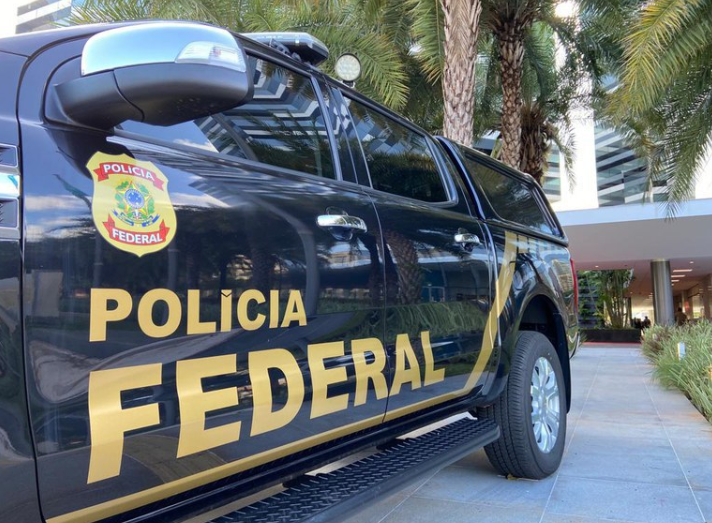 Carro da Polícia Federal