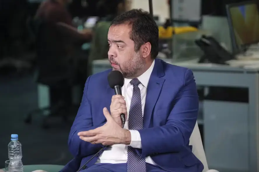 Governador Cláudio Castro