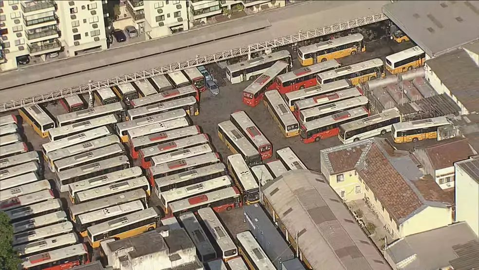 Linhas de ônibus das empresas Vila Isabel e Real