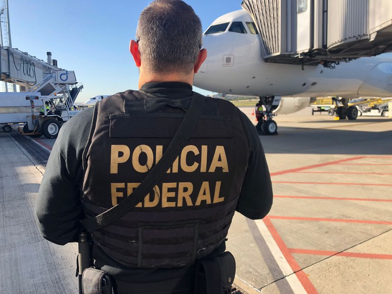 Policia Federal no Aeroporto do Galeão