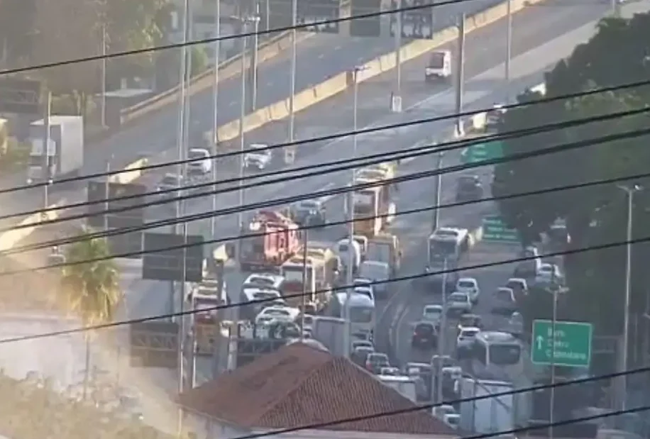 Acidente na Avenida Brasil