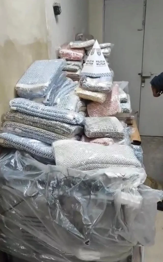 Carga roubada em Niterói