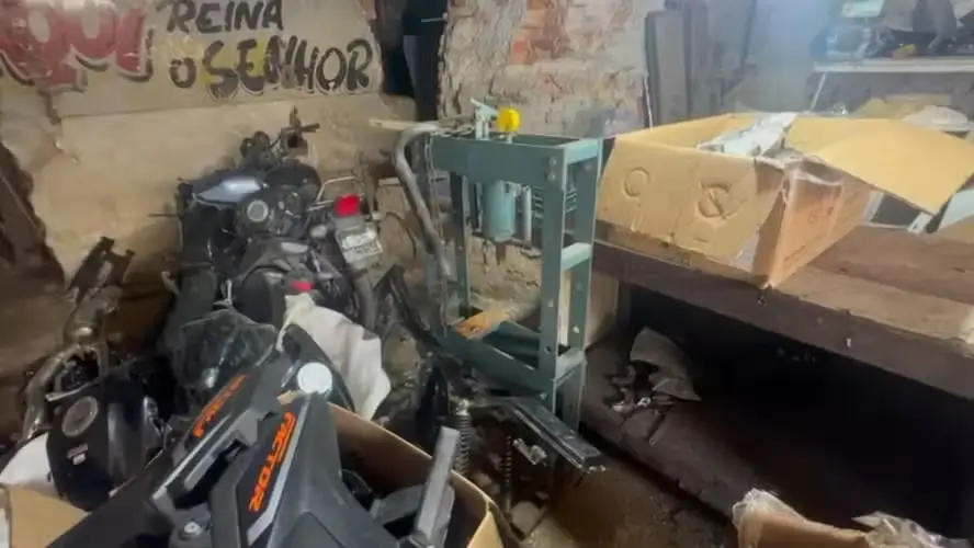 Polícia Civil descobre desmanche em Duque de Caxias do Comando Vermelho