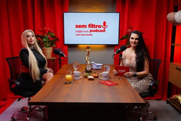 Juju Ferrari no Podcast