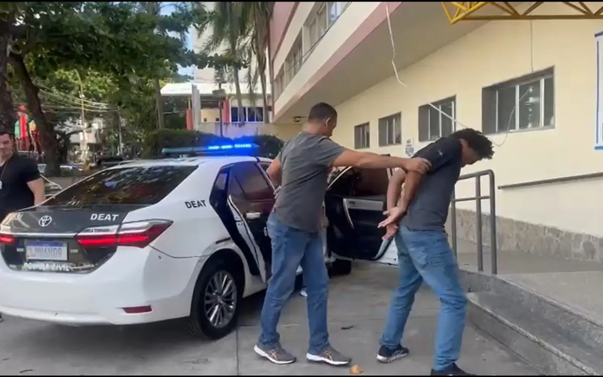 Polícia prende falso guia acusado de extorquir estrangeiros no Rio