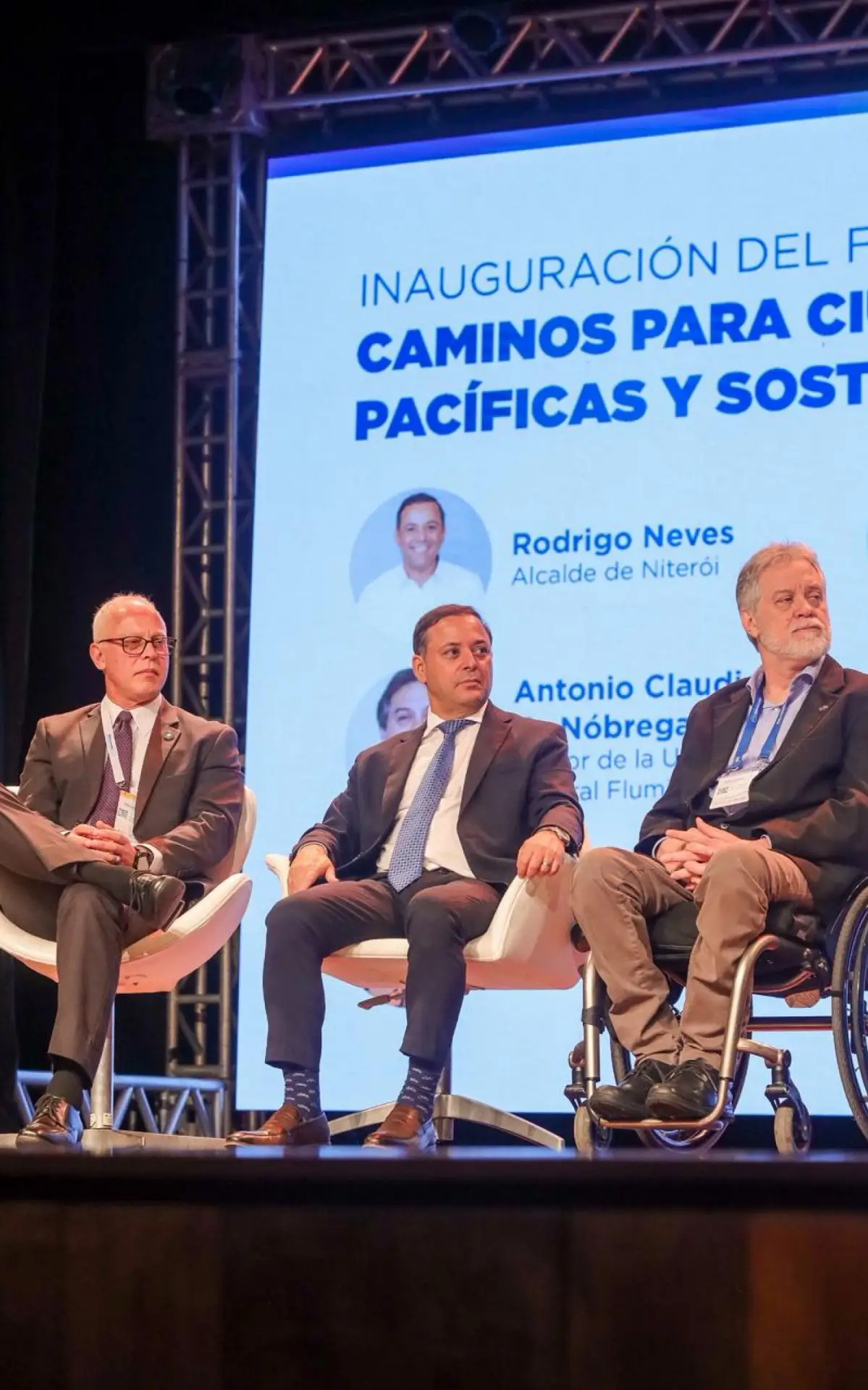 Prefeito Rodrigo Neves participa de abertura de fórum internacional sobre segurança pública