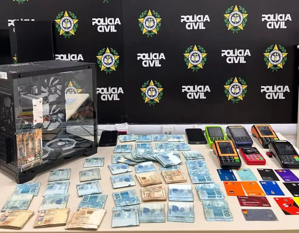 Material apreendido durante a prisão