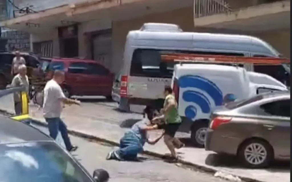 Taxista é agredido por ciclista e cai desmaiado na Tijuca
