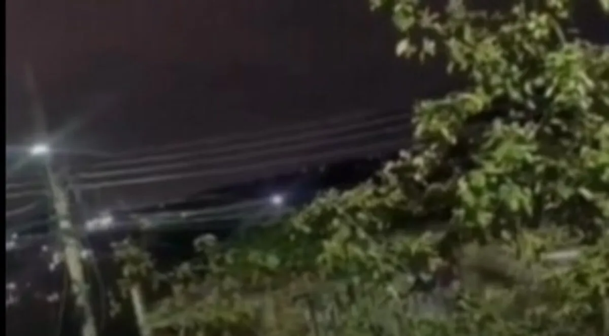 Moradores registraram em vídeo tiroteios no Gogó da Ema