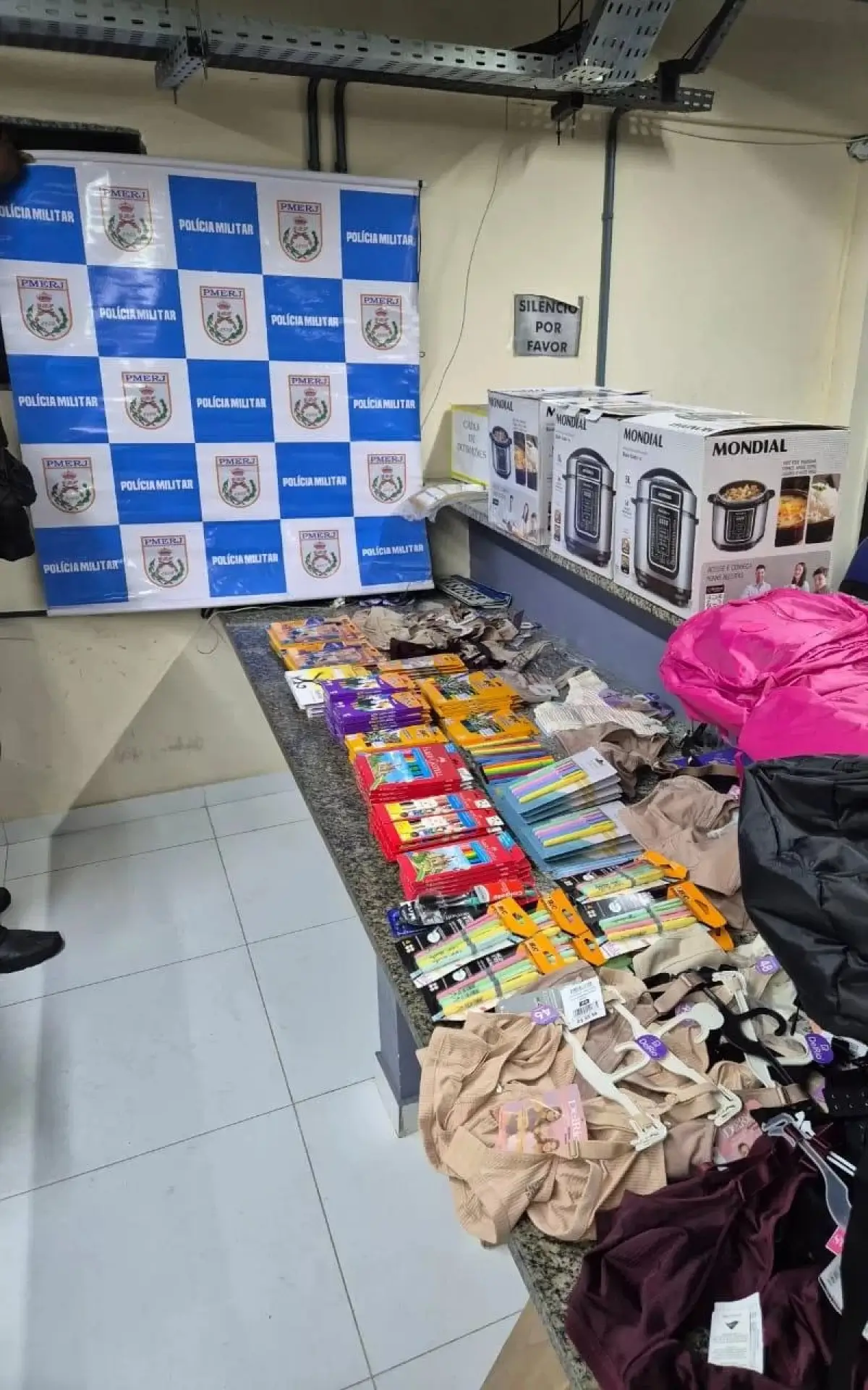 Abordagem policial em Búzios