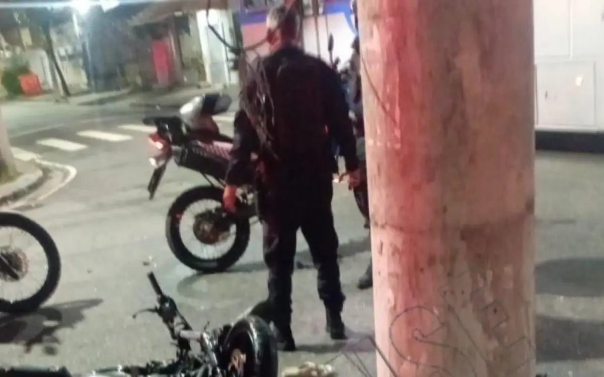 Acidente aconteceu na Rua Bento Gonçalves