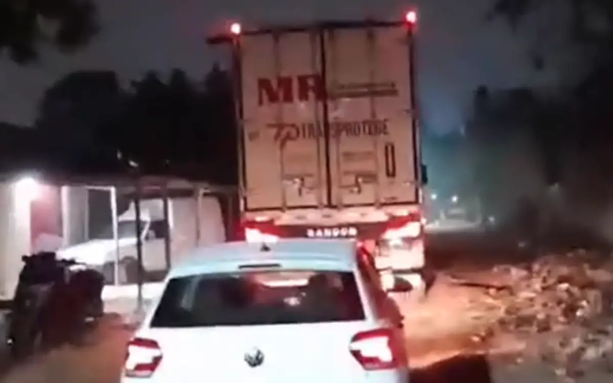 Caminhão foi encontrado no Jardim Gramacho,
