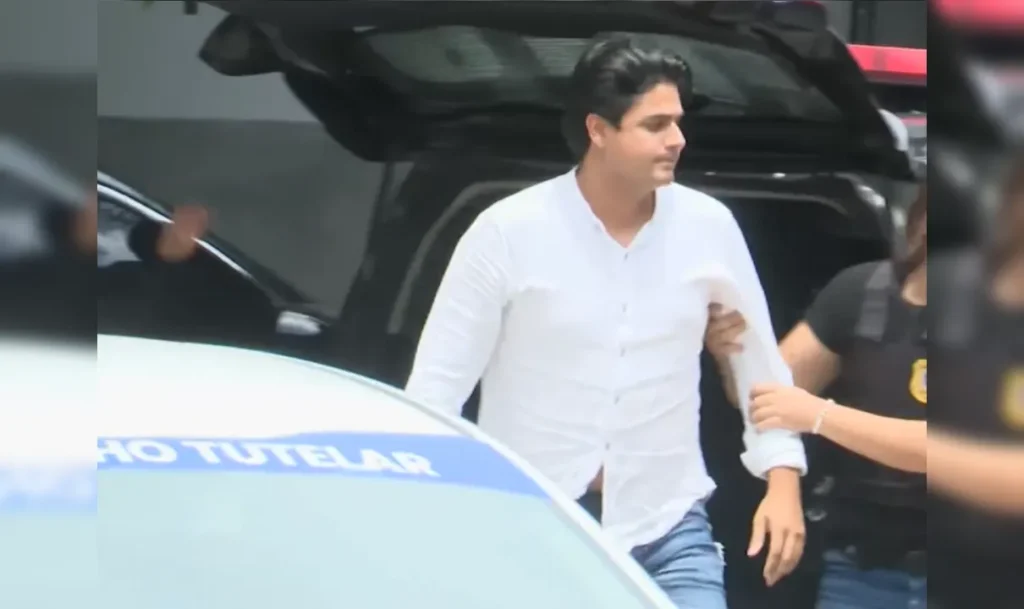 Cantor João Lima é preso