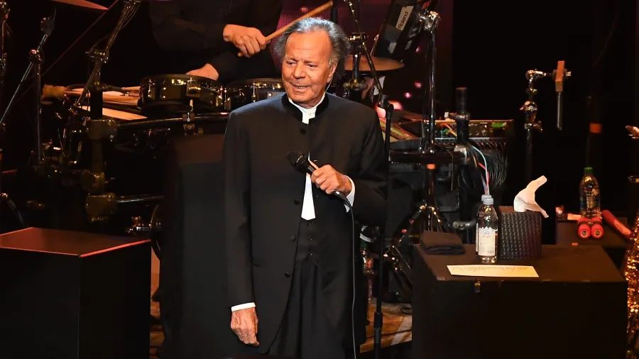 Julio Iglesias