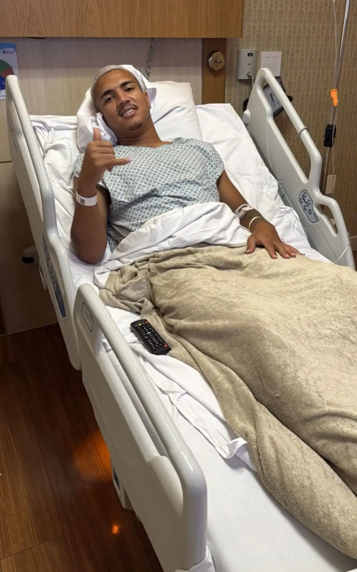 Mateus Cocão passou por cirurgia
