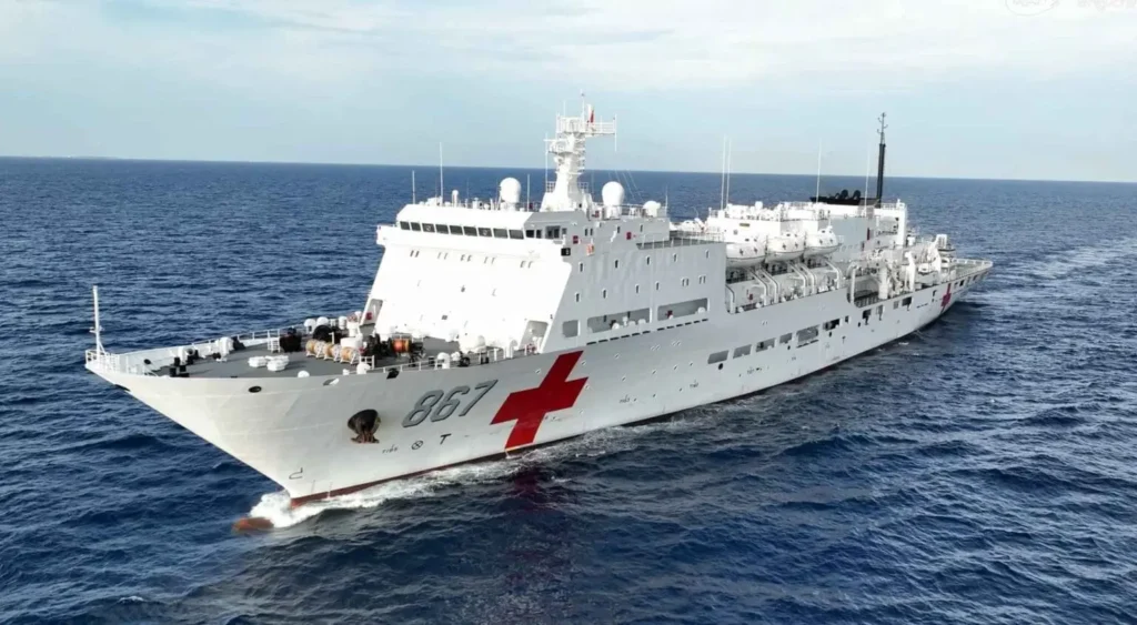 Navio-médico chinês