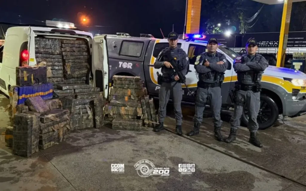 Policiais apreenderam quase uma tonelada de drogas em São Paulo