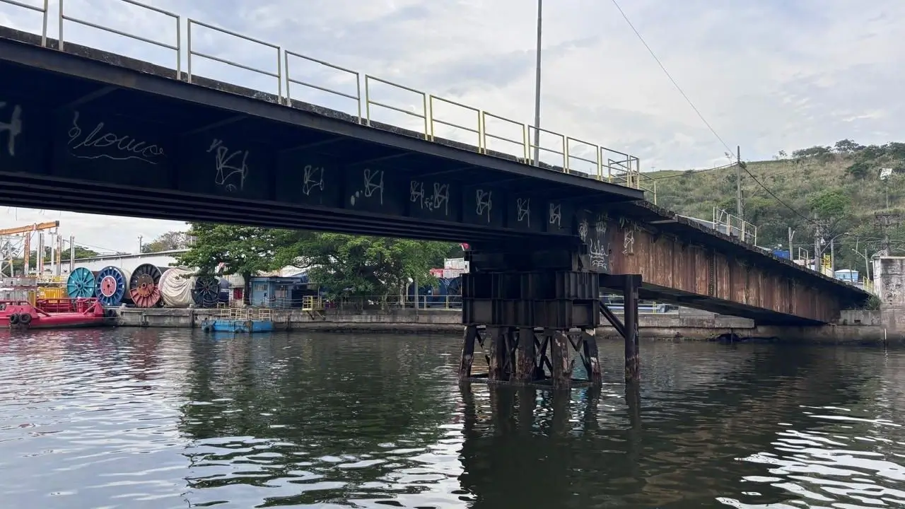 risco de queda de ponte em Niterói