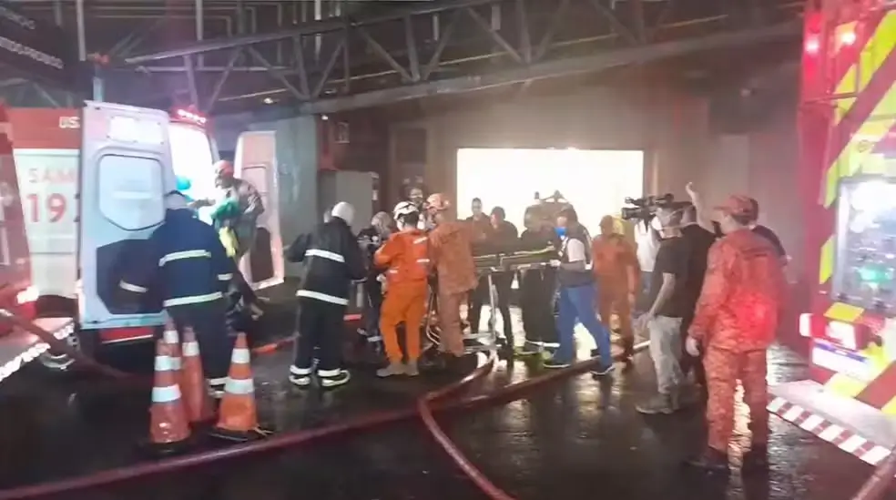 Incêndio no Shopping Tijuca