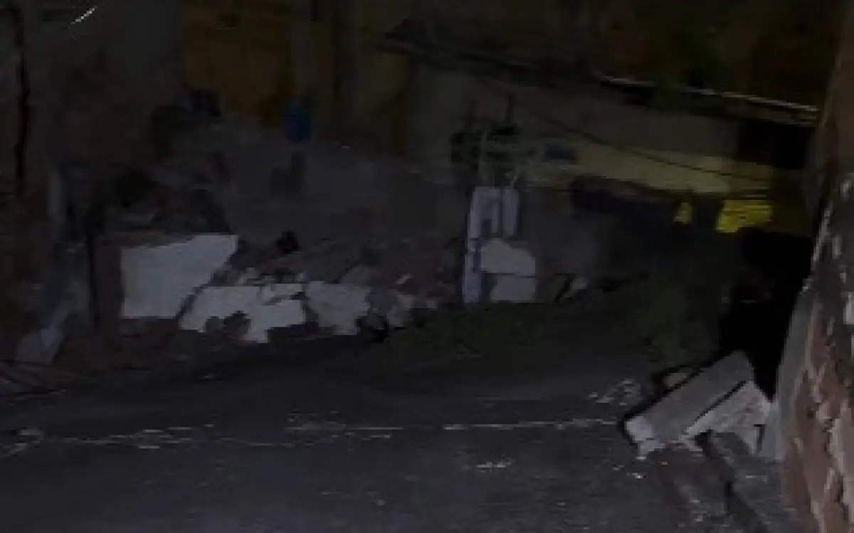 Imóvel desabou após explosão no Morro do Salgueiro