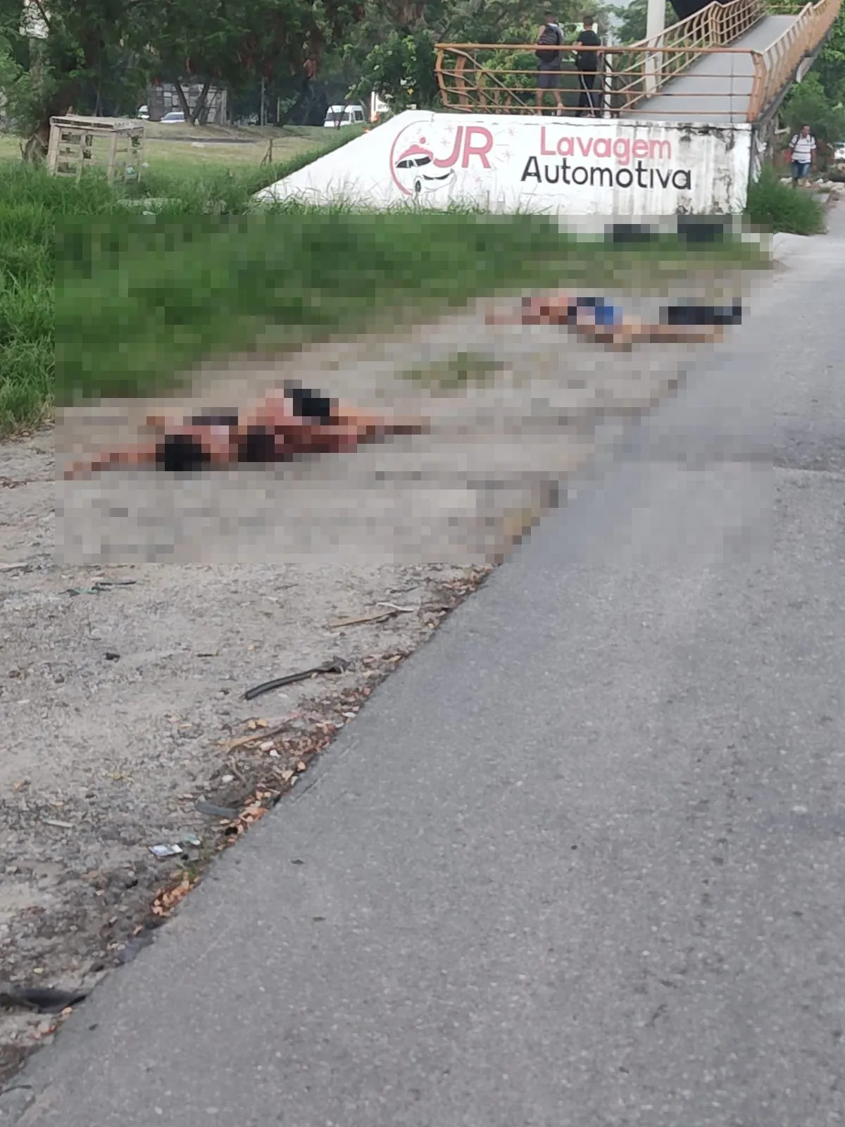Três jovens foram encontrados mortos na Avenida Brasil