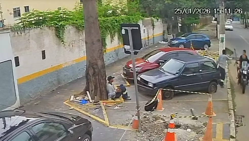 Homens simularam obra para roubar cabos