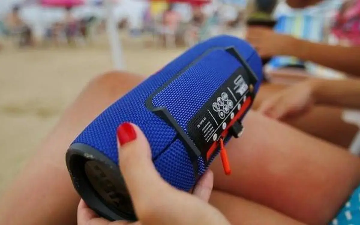 Praias de Macaé passam a seguir regras mais rígidas contra o excesso de ruído durante o verão