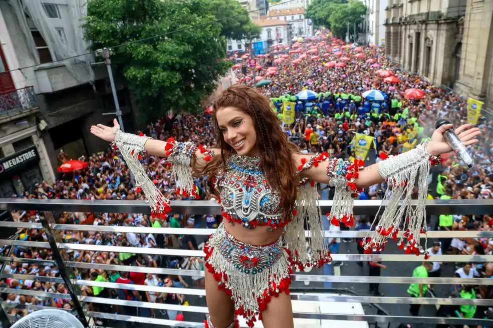 Anitta solteira no Carnaval