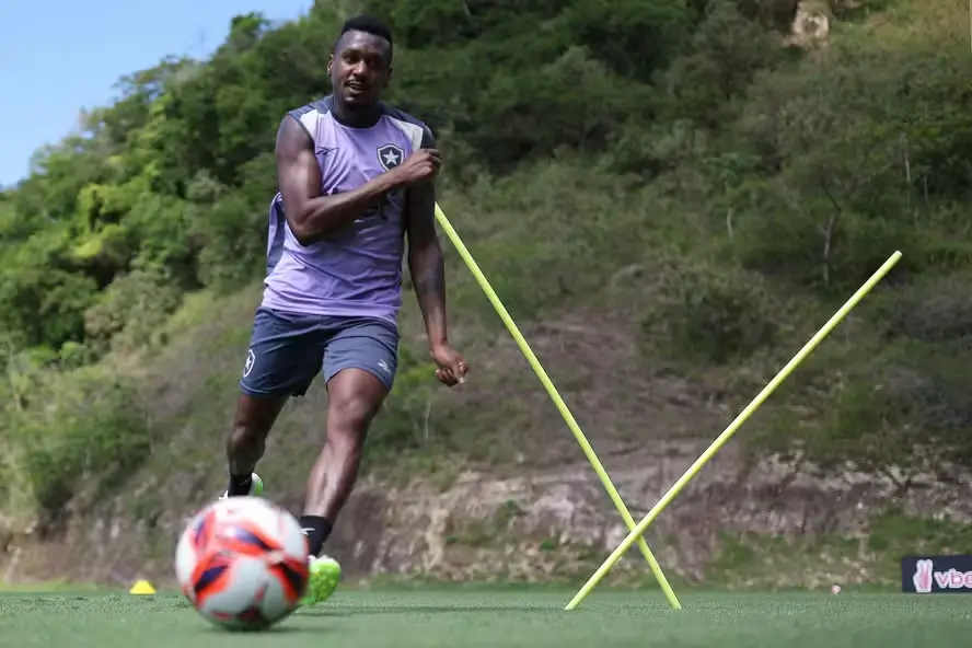 Edenilson no Botafogo