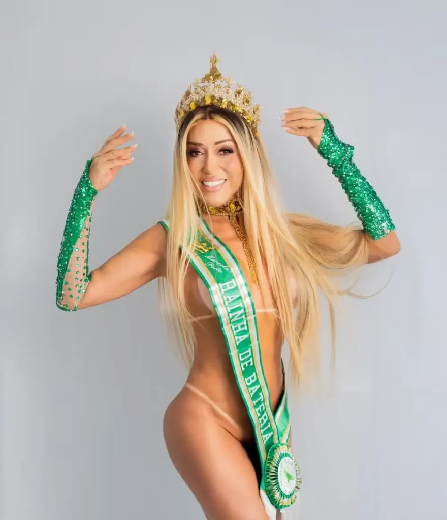 Mulher Abacaxi