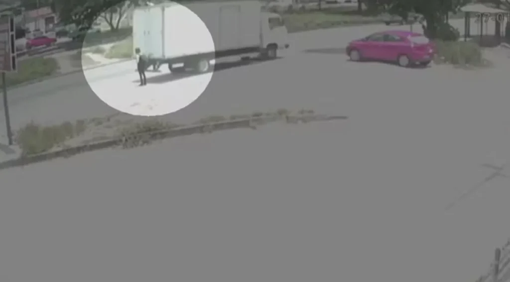 Mulher atropelada na RJ-104