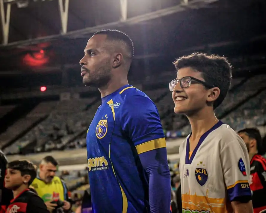 O meia Alexandre, do Sampaio Corrêa-RJ