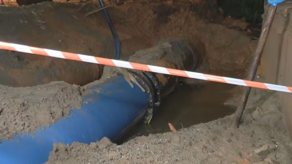 adutora se rompe em Xerém