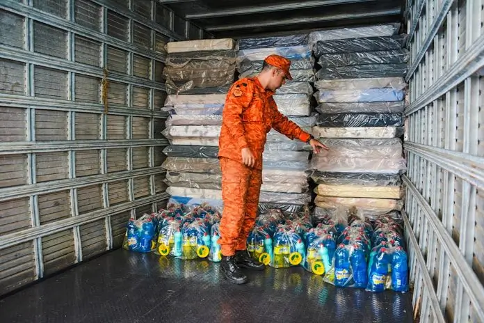 Governo do Rio envia kits assistenciais a municípios atingidos pelas chuvas