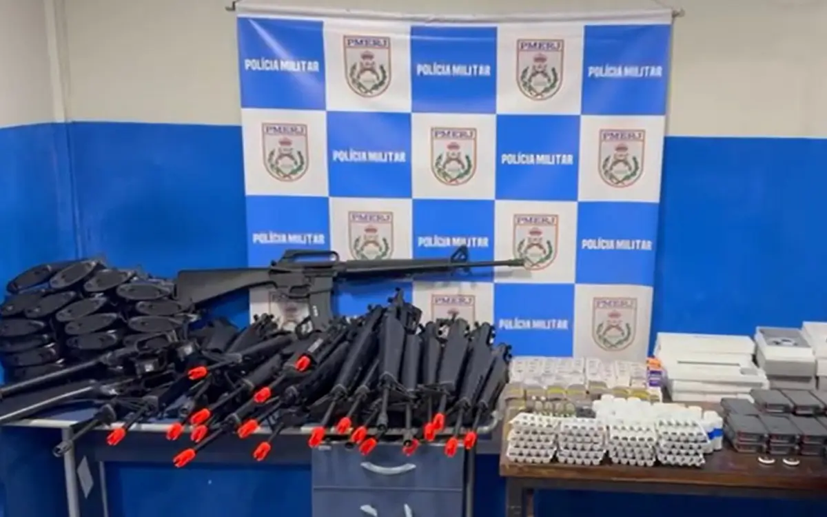 réplicas de armas e medicamentos falsificados
