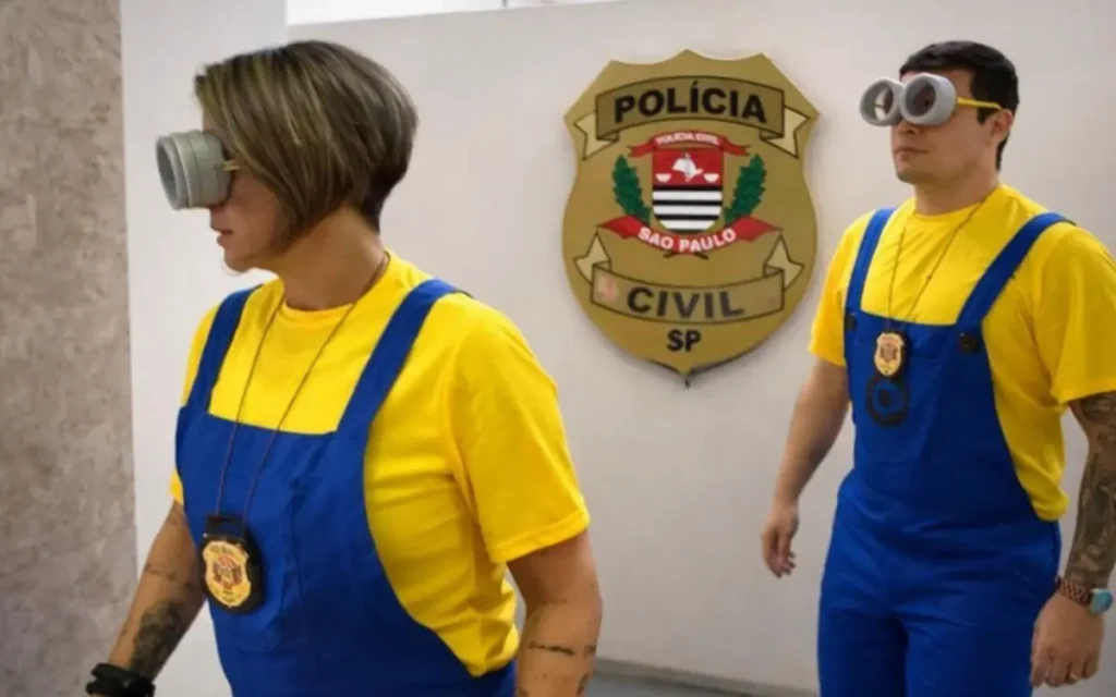 Policiais de Minions prendem quatro no Carnaval de SP