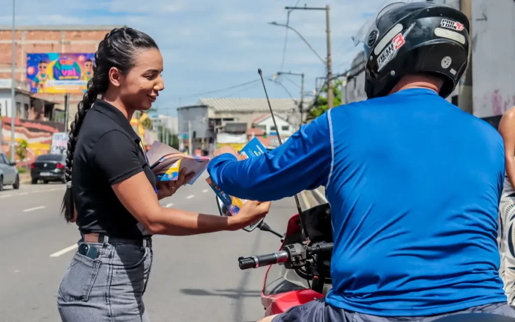 ação de conscientização no trânsito em São Gonçalo
